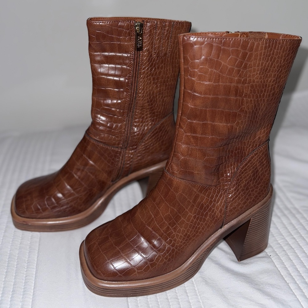 Steve Madden Brown Croc-Pattern Ankle Boots